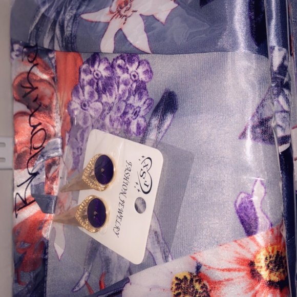 Bedroom Fashion Robe - Picture 2 of 2